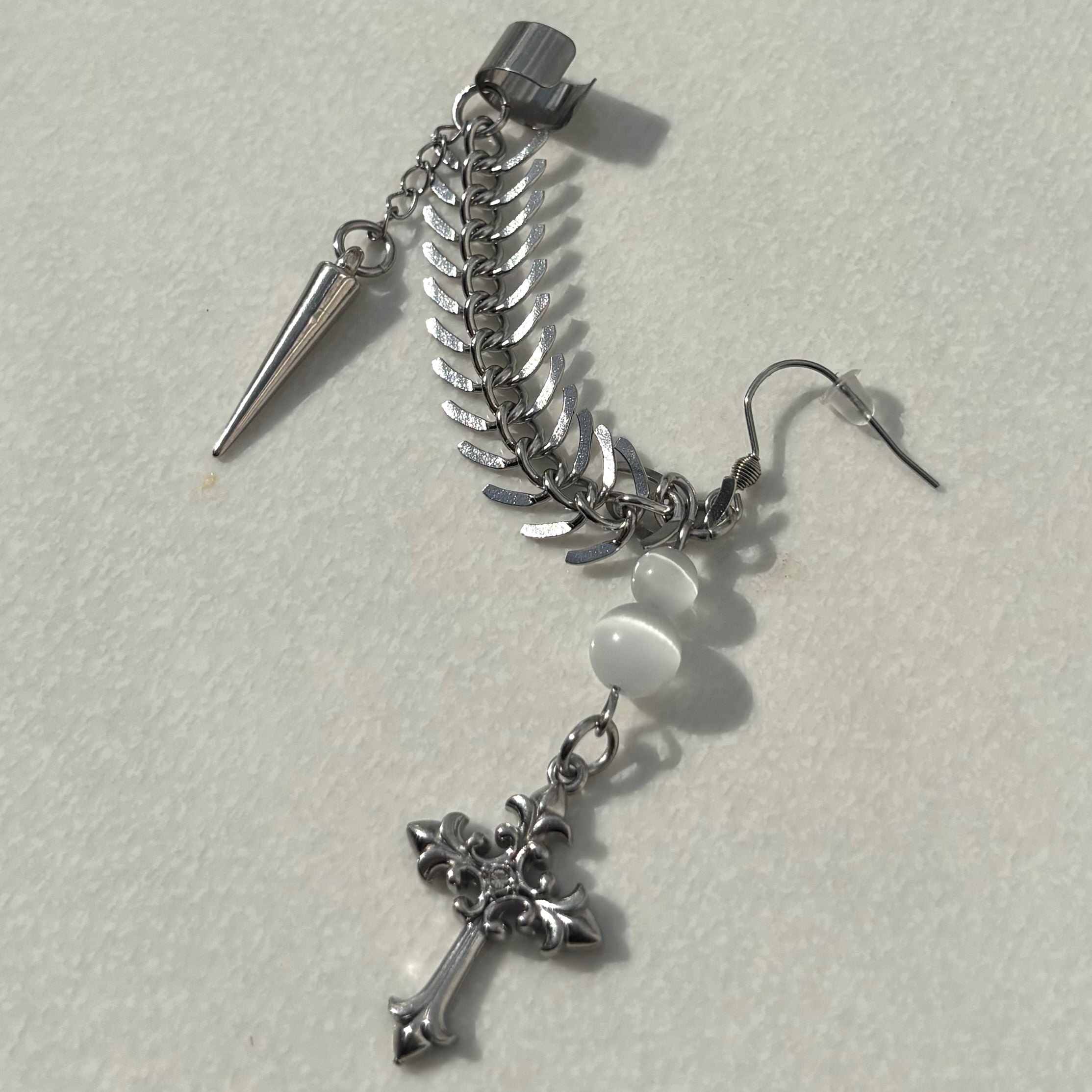 Spine Breaker Earring Cuff