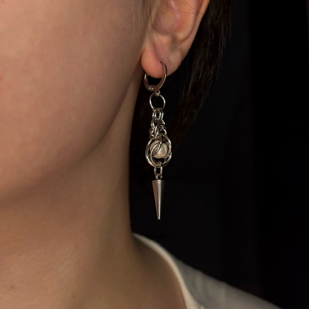Caged Pearl Chainmail Earrings
