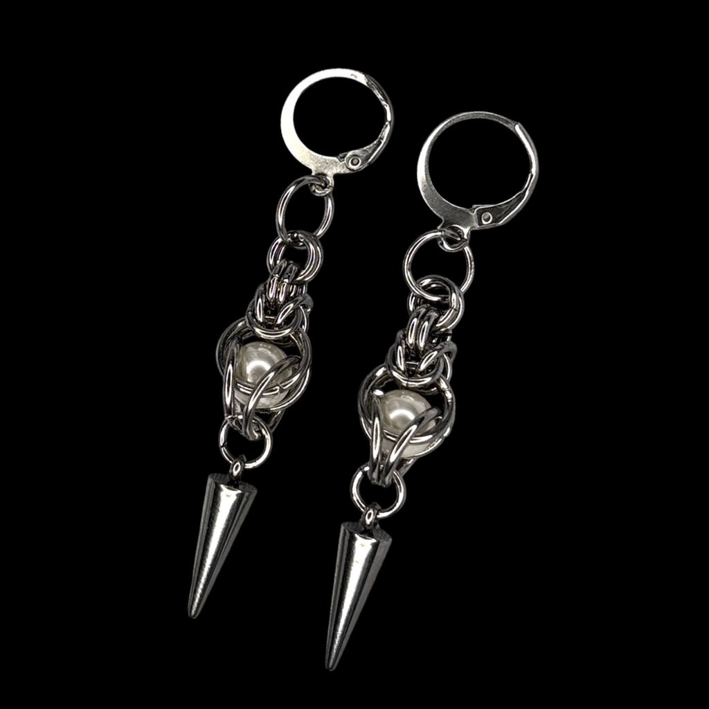 Caged Pearl Chainmail Earrings