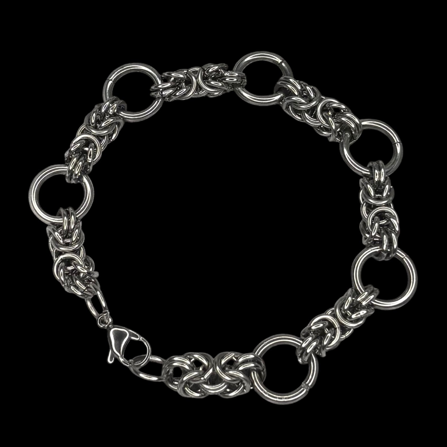 Bold Chainmail Bracelet