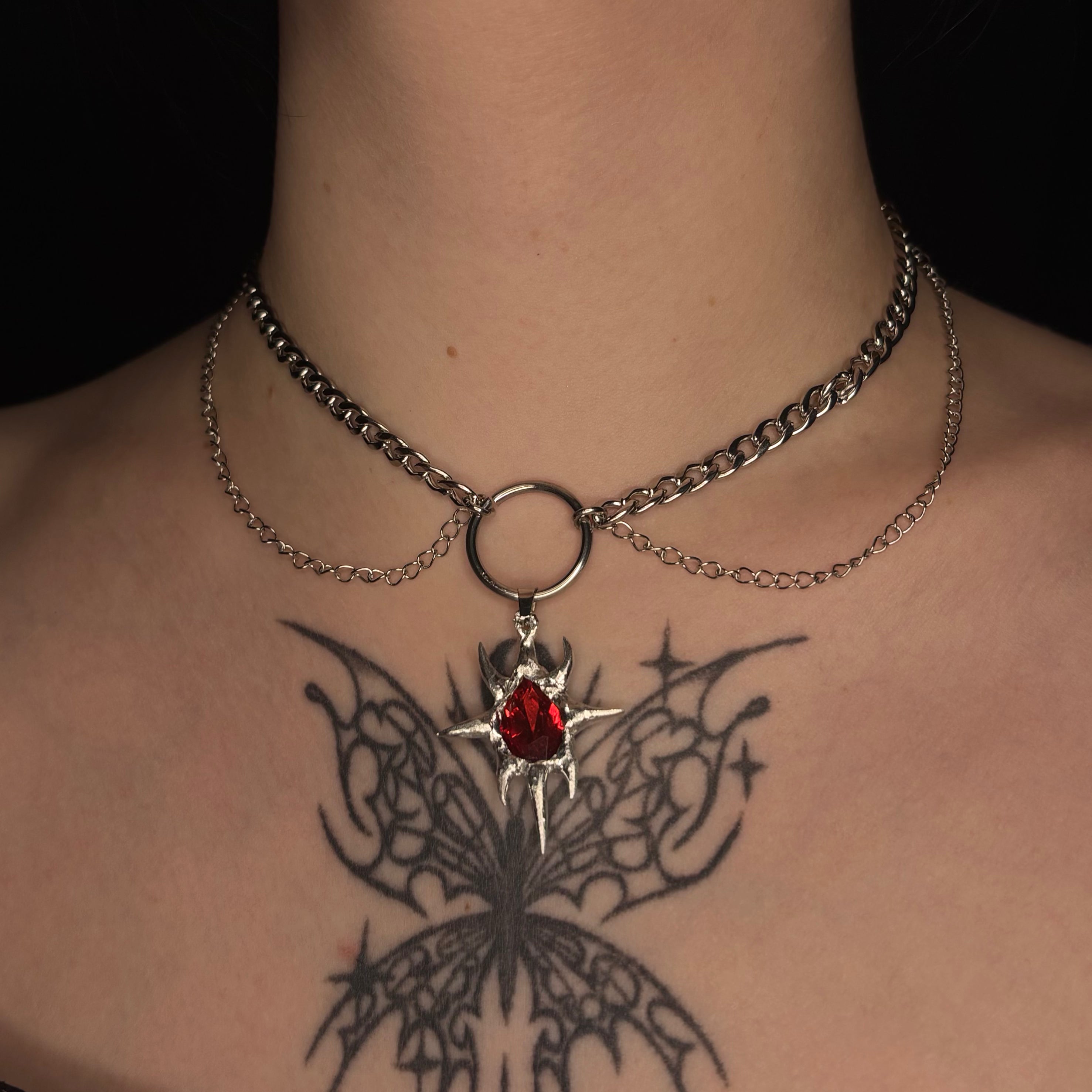 Cerberus Teardrop Choker